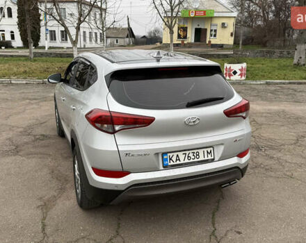 Сірий Хендай Туксон, об'ємом двигуна 2 л та пробігом 206 тис. км за 16000 $, фото 2 на Automoto.ua