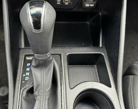 Серый Хендай Туксон, объемом двигателя 2 л и пробегом 183 тыс. км за 16400 $, фото 43 на Automoto.ua