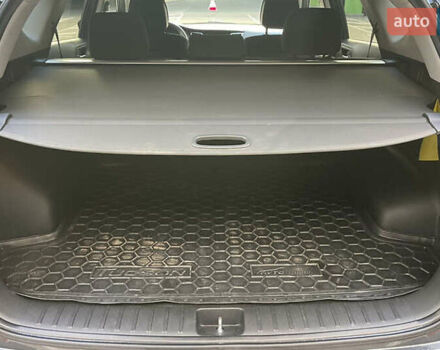 Серый Хендай Туксон, объемом двигателя 2 л и пробегом 125 тыс. км за 15600 $, фото 20 на Automoto.ua