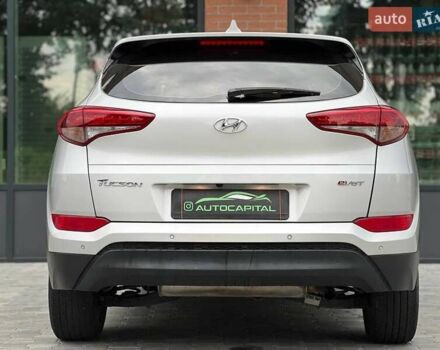 Серый Хендай Туксон, объемом двигателя 1.7 л и пробегом 110 тыс. км за 15990 $, фото 9 на Automoto.ua