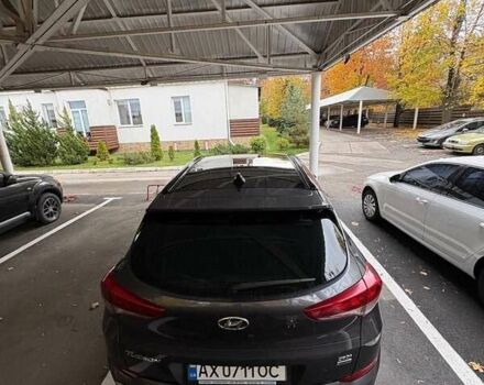 Хендай Туксон 2016 в Харькове на Automoto.ua Серый Хендай Туксон, объемом двигателя 2 л и пробегом 134 тыс. км за 20500 $, фото 3 на Automoto.ua