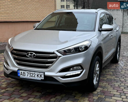Серый Хендай Туксон, объемом двигателя 2 л и пробегом 85 тыс. км за 19500 $, фото 1 на Automoto.ua