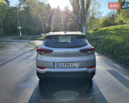 Хендай Туксон 2016 в Киеве на Automoto.ua Серый Хендай Туксон, объемом двигателя 2 л и пробегом 126 тыс. км за 21500 $, фото 5 на Automoto.ua