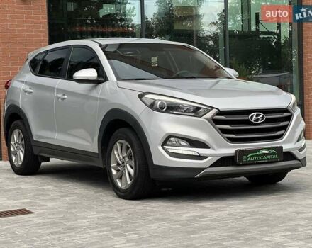 Серый Хендай Туксон, объемом двигателя 1.7 л и пробегом 110 тыс. км за 15490 $, фото 6 на Automoto.ua
