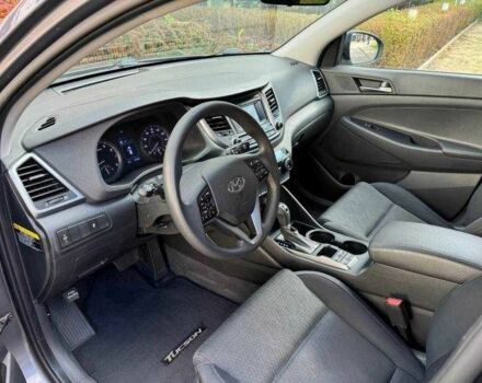 Сірий Хендай Туксон, об'ємом двигуна 1.6 л та пробігом 105 тис. км за 9200 $, фото 6 на Automoto.ua