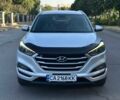 Серый Хендай Туксон, объемом двигателя 2 л и пробегом 210 тыс. км за 15600 $, фото 2 на Automoto.ua
