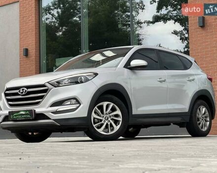 Серый Хендай Туксон, объемом двигателя 1.7 л и пробегом 110 тыс. км за 15990 $, фото 1 на Automoto.ua