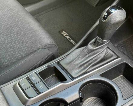 Сірий Хендай Туксон, об'ємом двигуна 1.6 л та пробігом 105 тис. км за 9200 $, фото 9 на Automoto.ua