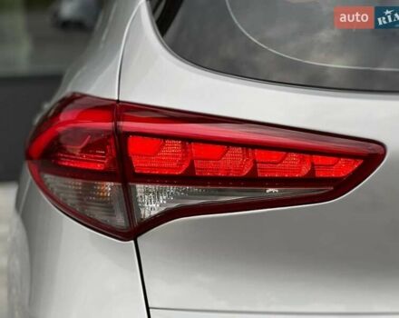 Серый Хендай Туксон, объемом двигателя 1.7 л и пробегом 110 тыс. км за 15990 $, фото 17 на Automoto.ua