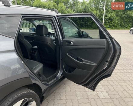 Серый Хендай Туксон, объемом двигателя 1.6 л и пробегом 188 тыс. км за 15990 $, фото 40 на Automoto.ua