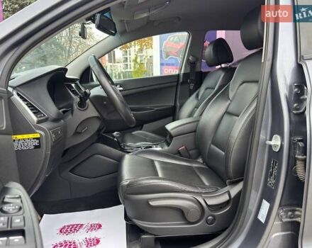 Хендай Туксон 2016 в Львове на Automoto.ua Серый Хендай Туксон, объемом двигателя 2 л и пробегом 192 тыс. км за 19100 $, фото 7 на Automoto.ua
