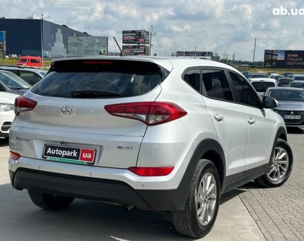 Хендай Туксон 2016 в Львове на Automoto.ua Серый Хендай Туксон, объемом двигателя 1.7 л и пробегом 199 тыс. км за 16740 $, фото 38 на Automoto.ua