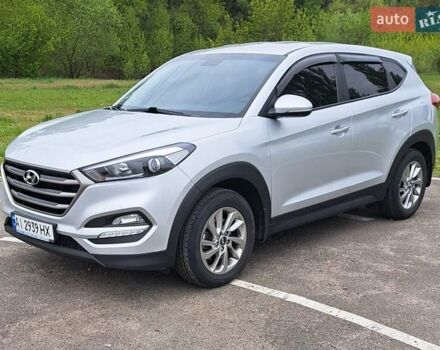 Серый Хендай Туксон, объемом двигателя 1.59 л и пробегом 57 тыс. км за 17300 $, фото 4 на Automoto.ua