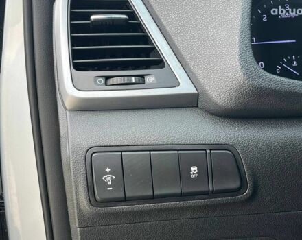 Хендай Туксон 2016 в Львове на Automoto.ua Серый Хендай Туксон, объемом двигателя 1.7 л и пробегом 199 тыс. км за 16740 $, фото 28 на Automoto.ua