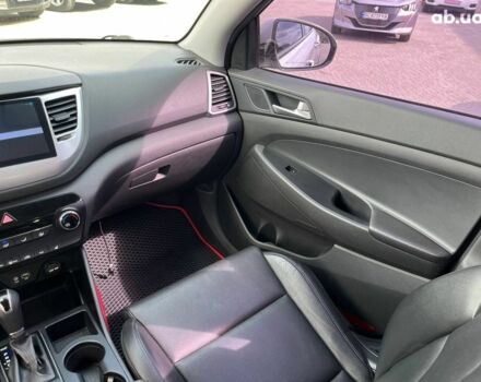 Хендай Туксон 2016 в Львове на Automoto.ua Серый Хендай Туксон, объемом двигателя 1.7 л и пробегом 199 тыс. км за 16740 $, фото 11 на Automoto.ua