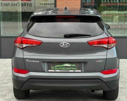 Хендай Туксон 2016 в Киеве на Automoto.ua Серый Хендай Туксон, объемом двигателя 1.7 л и пробегом 134 тыс. км за 15990 $, фото 5 на Automoto.ua