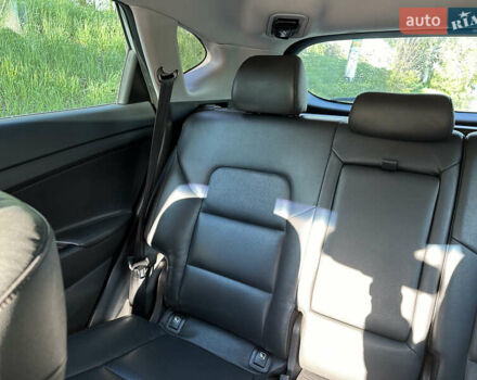 Хендай Туксон 2016 в Киеве на Automoto.ua Серый Хендай Туксон, объемом двигателя 2 л и пробегом 126 тыс. км за 21500 $, фото 17 на Automoto.ua