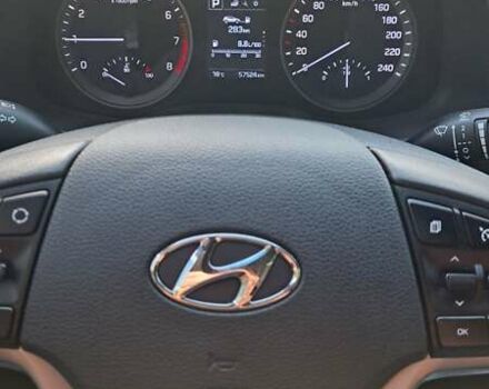 Серый Хендай Туксон, объемом двигателя 1.59 л и пробегом 57 тыс. км за 17300 $, фото 7 на Automoto.ua