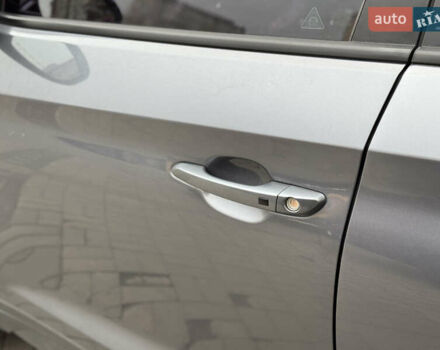 Сірий Хендай Туксон, об'ємом двигуна 1.69 л та пробігом 130 тис. км за 16800 $, фото 6 на Automoto.ua