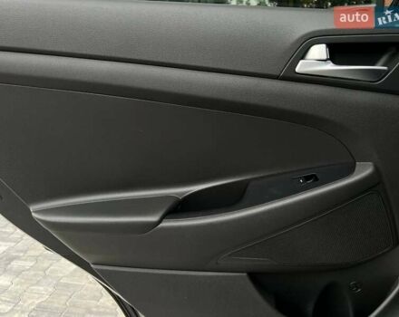 Серый Хендай Туксон, объемом двигателя 1.7 л и пробегом 110 тыс. км за 15490 $, фото 40 на Automoto.ua