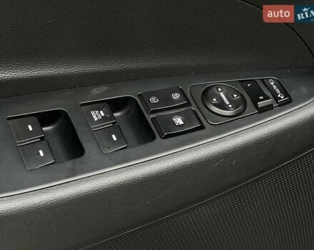 Серый Хендай Туксон, объемом двигателя 1.7 л и пробегом 110 тыс. км за 15990 $, фото 25 на Automoto.ua