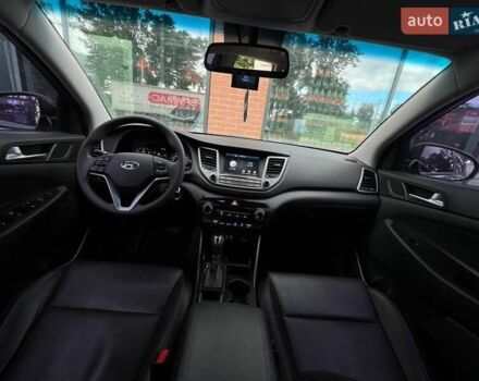 Хендай Туксон 2016 в Киеве на Automoto.ua Серый Хендай Туксон, объемом двигателя 1.7 л и пробегом 134 тыс. км за 15990 $, фото 35 на Automoto.ua