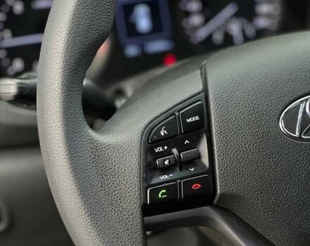 Хендай Туксон 2016 в Киеве на Automoto.ua Серый Хендай Туксон, объемом двигателя 1.7 л и пробегом 134 тыс. км за 15990 $, фото 22 на Automoto.ua