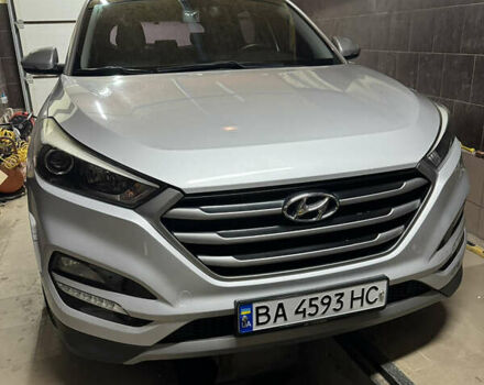 Хендай Туксон 2016 в Кропивницком (Кировограде) на Automoto.ua Серый Хендай Туксон, объемом двигателя 2 л и пробегом 185 тыс. км за 20000 $, фото 21 на Automoto.ua