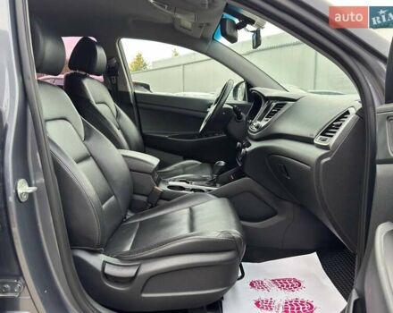 Хендай Туксон 2016 в Львове на Automoto.ua Серый Хендай Туксон, объемом двигателя 2 л и пробегом 192 тыс. км за 19100 $, фото 16 на Automoto.ua