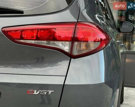 Хендай Туксон 2016 в Киеве на Automoto.ua Серый Хендай Туксон, объемом двигателя 1.7 л и пробегом 134 тыс. км за 15990 $, фото 13 на Automoto.ua