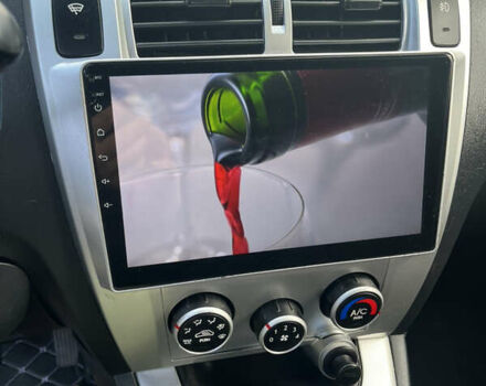 Серый Хендай Туксон, объемом двигателя 2 л и пробегом 192 тыс. км за 7777 $, фото 13 на Automoto.ua