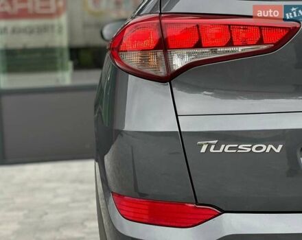 Хендай Туксон 2016 в Киеве на Automoto.ua Серый Хендай Туксон, объемом двигателя 1.7 л и пробегом 134 тыс. км за 15990 $, фото 12 на Automoto.ua
