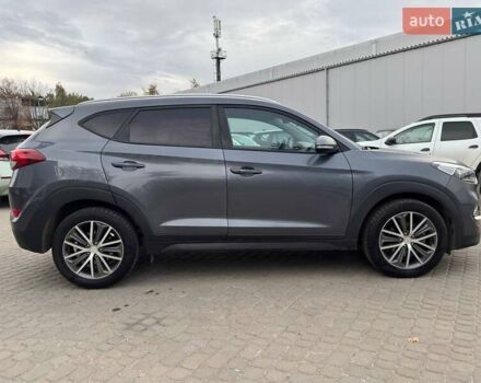 Хендай Туксон 2016 в Львове на Automoto.ua Серый Хендай Туксон, объемом двигателя 2 л и пробегом 192 тыс. км за 19100 $, фото 19 на Automoto.ua