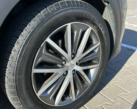 Серый Хендай Туксон, объемом двигателя 1.69 л и пробегом 184 тыс. км за 17000 $, фото 13 на Automoto.ua