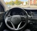 Серый Хендай Туксон, объемом двигателя 2 л и пробегом 265 тыс. км за 18700 $, фото 3 на Automoto.ua