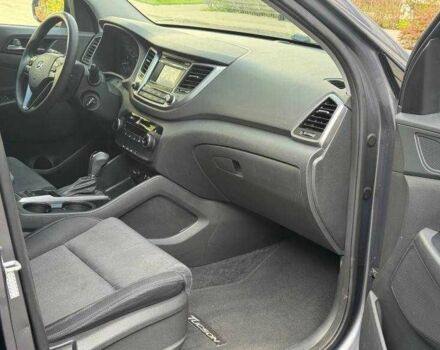 Сірий Хендай Туксон, об'ємом двигуна 1.6 л та пробігом 105 тис. км за 9200 $, фото 14 на Automoto.ua