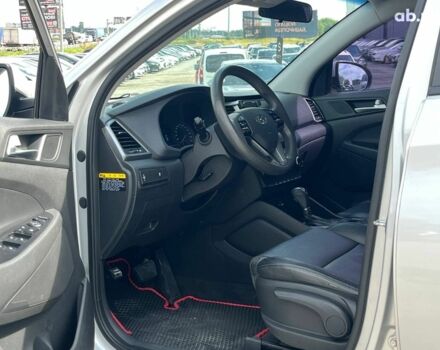 Хендай Туксон 2016 в Львове на Automoto.ua Серый Хендай Туксон, объемом двигателя 1.7 л и пробегом 199 тыс. км за 16740 $, фото 32 на Automoto.ua