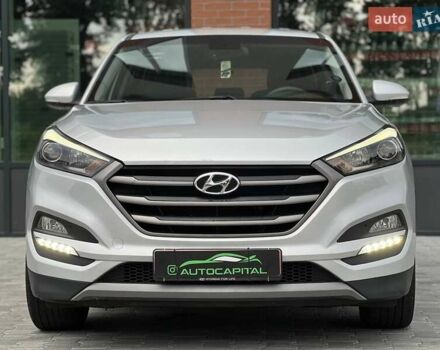 Серый Хендай Туксон, объемом двигателя 1.7 л и пробегом 110 тыс. км за 15490 $, фото 5 на Automoto.ua