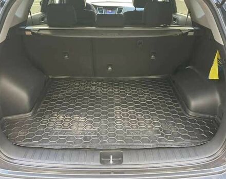 Сірий Хендай Туксон, об'ємом двигуна 2 л та пробігом 125 тис. км за 13600 $, фото 19 на Automoto.ua