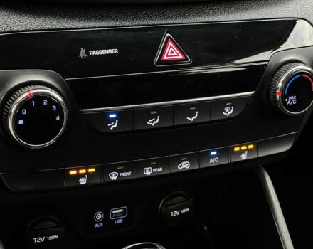 Серый Хендай Туксон, объемом двигателя 1.7 л и пробегом 110 тыс. км за 15990 $, фото 15 на Automoto.ua