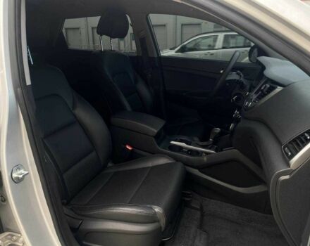 Серый Хендай Туксон, объемом двигателя 1.7 л и пробегом 99 тыс. км за 15500 $, фото 15 на Automoto.ua