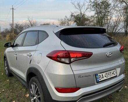 Хендай Туксон 2016 в Кропивницком (Кировограде) на Automoto.ua Серый Хендай Туксон, объемом двигателя 2 л и пробегом 185 тыс. км за 20000 $, фото 2 на Automoto.ua