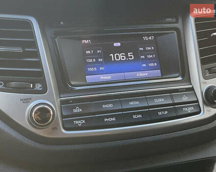 Серый Хендай Туксон, объемом двигателя 2 л и пробегом 125 тыс. км за 15600 $, фото 12 на Automoto.ua