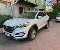Сірий Хендай Туксон, об'ємом двигуна 2 л та пробігом 187 тис. км за 16700 $, фото 1 на Automoto.ua