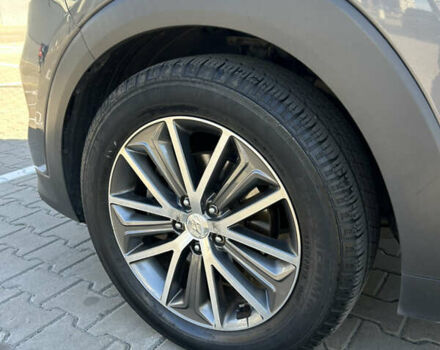 Серый Хендай Туксон, объемом двигателя 1.69 л и пробегом 184 тыс. км за 17000 $, фото 12 на Automoto.ua