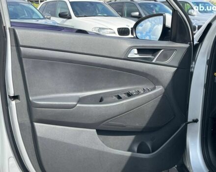 Хендай Туксон 2016 в Львове на Automoto.ua Серый Хендай Туксон, объемом двигателя 1.7 л и пробегом 199 тыс. км за 16740 $, фото 33 на Automoto.ua