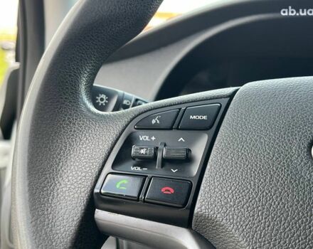 Хендай Туксон 2016 в Львове на Automoto.ua Серый Хендай Туксон, объемом двигателя 1.7 л и пробегом 199 тыс. км за 16740 $, фото 25 на Automoto.ua