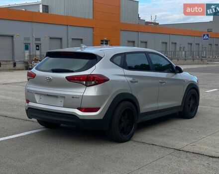 Хендай Туксон 2016 в Киеве на Automoto.ua Серый Хендай Туксон, объемом двигателя 1.7 л и пробегом 99 тыс. км за 16490 $, фото 6 на Automoto.ua