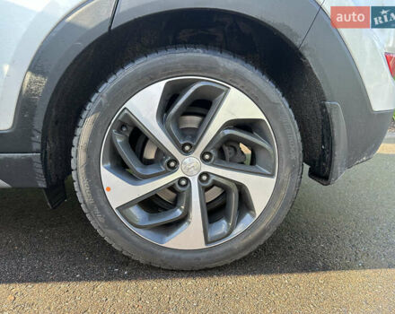 Хендай Туксон 2016 в Киеве на Automoto.ua Серый Хендай Туксон, объемом двигателя 2 л и пробегом 126 тыс. км за 21500 $, фото 20 на Automoto.ua