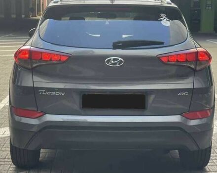 Сірий Хендай Туксон, об'ємом двигуна 2 л та пробігом 125 тис. км за 13600 $, фото 22 на Automoto.ua